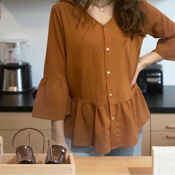 Frank & Oak Button up Blouse-VNeck-Peplum Ruffle Hem/Sleeves-Size Medium - Picture 12 of 12